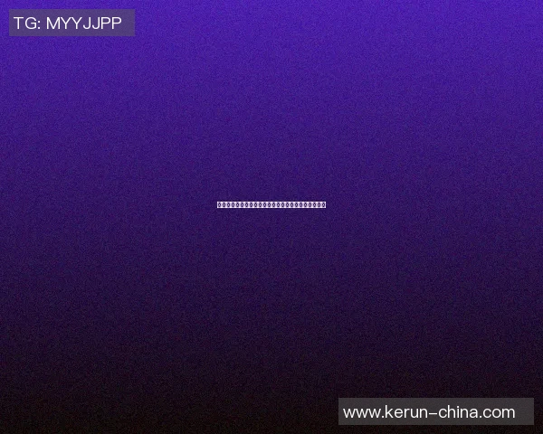篮球明星在街头打球被球迷认出引发热烈围观和合影潮